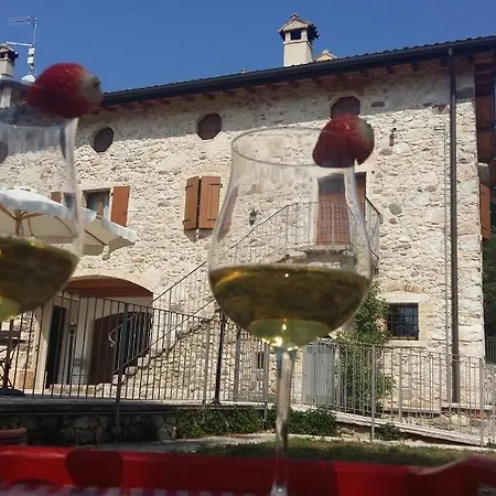 Rustico La Busa Hébergement de vacances Torri Del Benaco